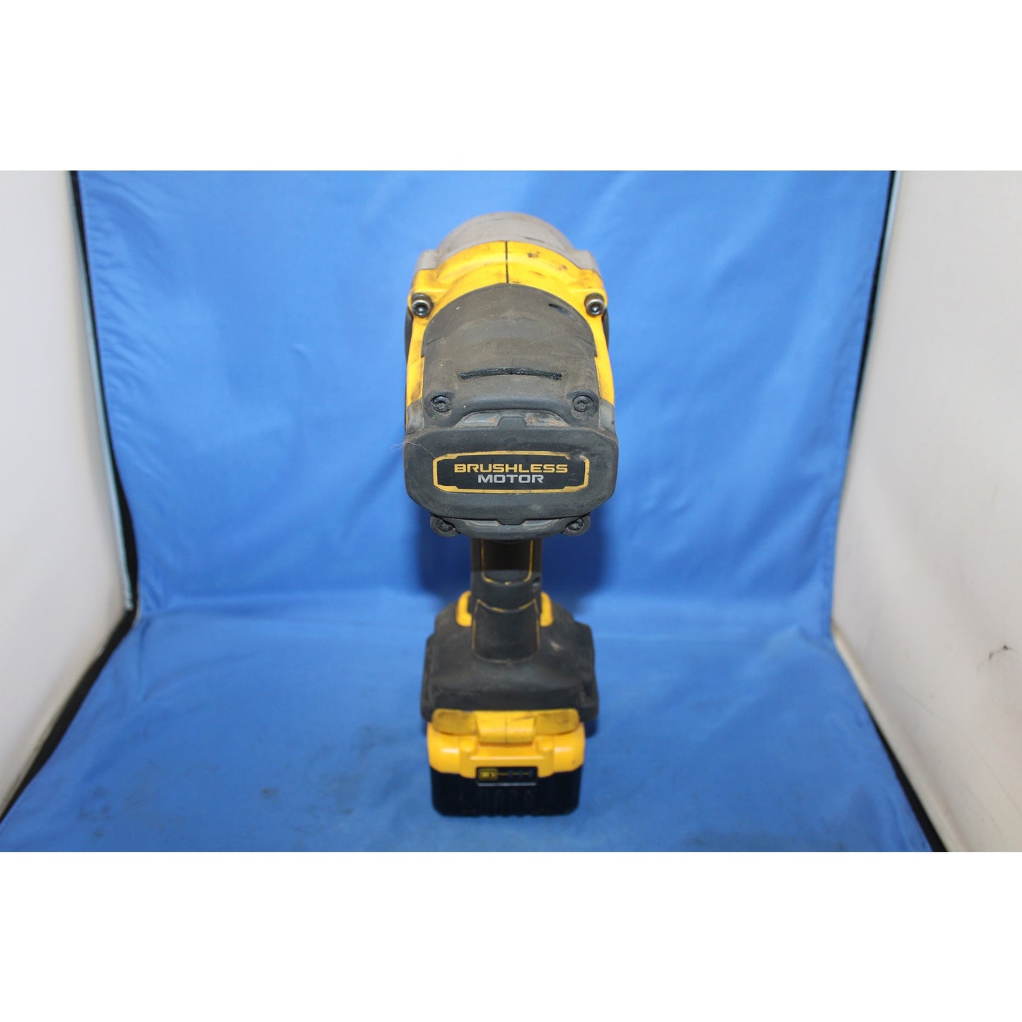 DeWalt DCF961 20V, Brushless, 1/2" Dr, Impact Wrench w/ 8ah Battery+Fast Charger