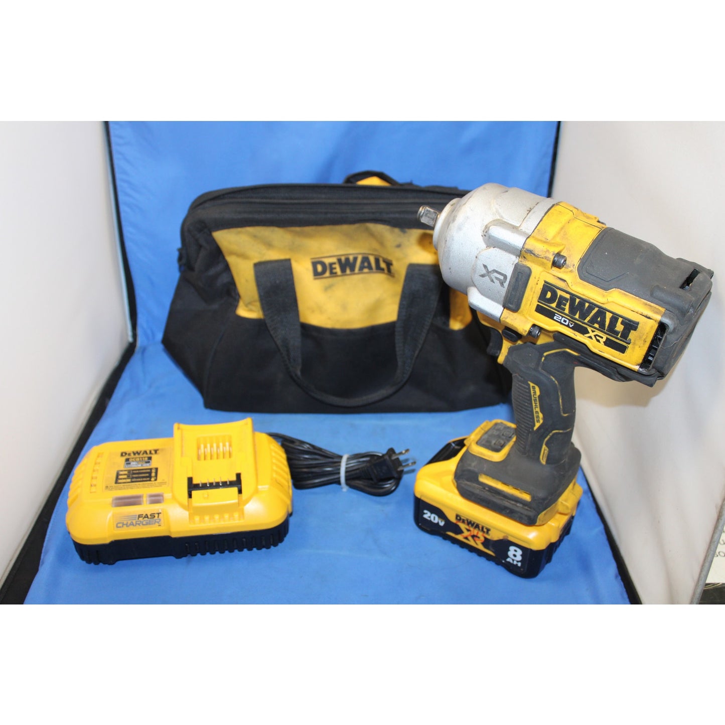 DeWalt DCF961 20V, Brushless, 1/2" Dr, Impact Wrench w/ 8ah Battery+Fast Charger