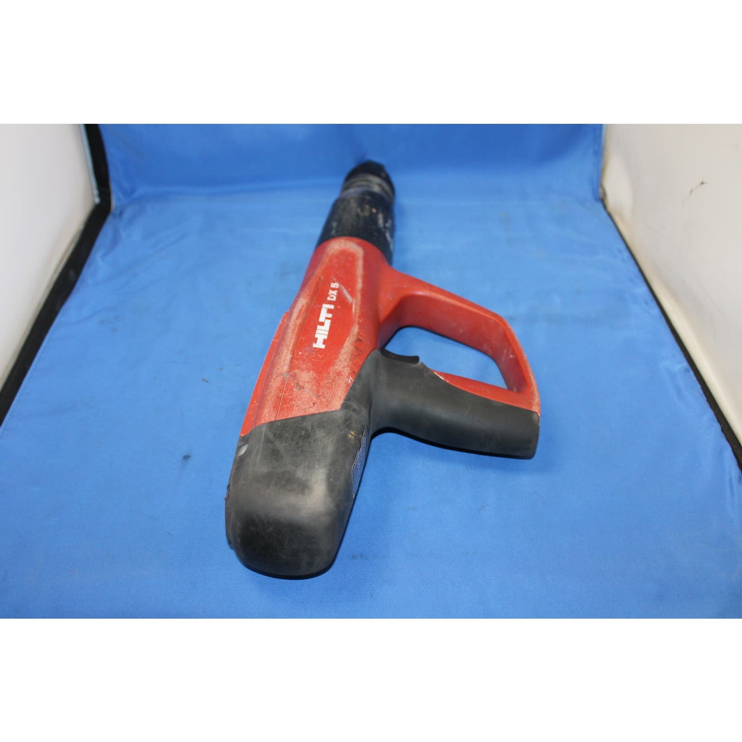 Hilti DX 5 (DX 5-F8) with X-5-460-F8 nose, Powder Actuated Tool