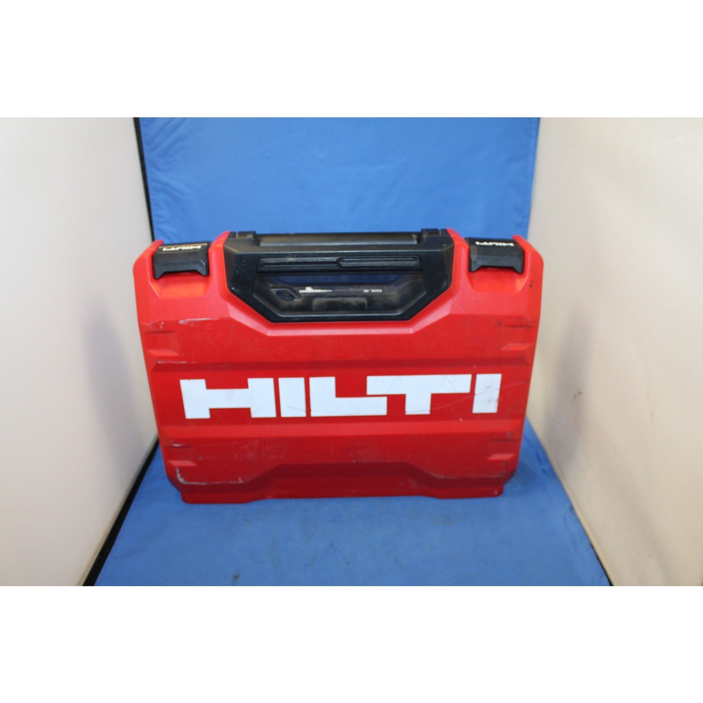 Hilti DX 2 Powder Actuated Fastening Tool with Extra Piston Kit