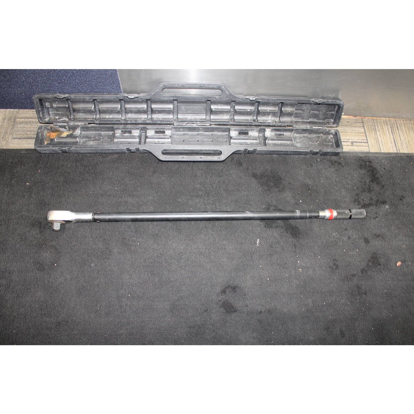 Chicago Pneumatic CP8925 1" Drive 150-750ft lbs Torque Wrench